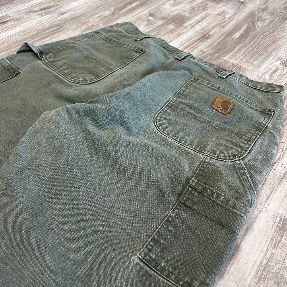 Vintage 2006 Y2K Carhartt Men's utility workwear worn Moss Green double-knee car